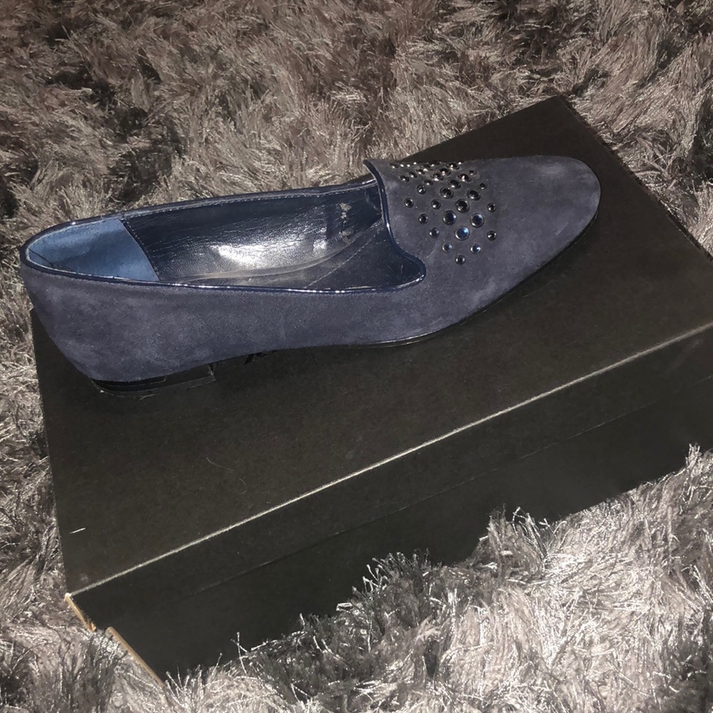 Shoes - Picture 2 of 2